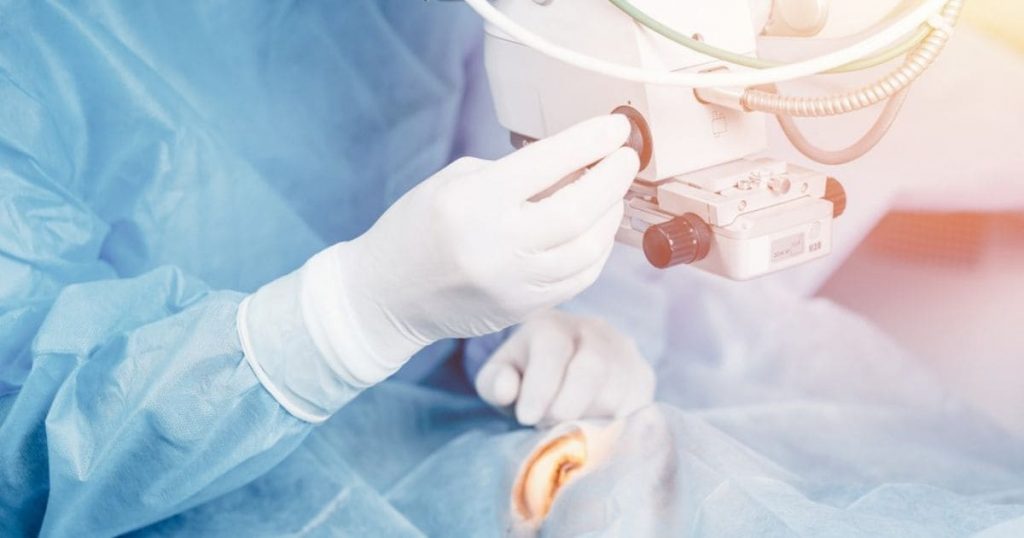 phẫu thuật bằng phương pháp Phakic IPCL