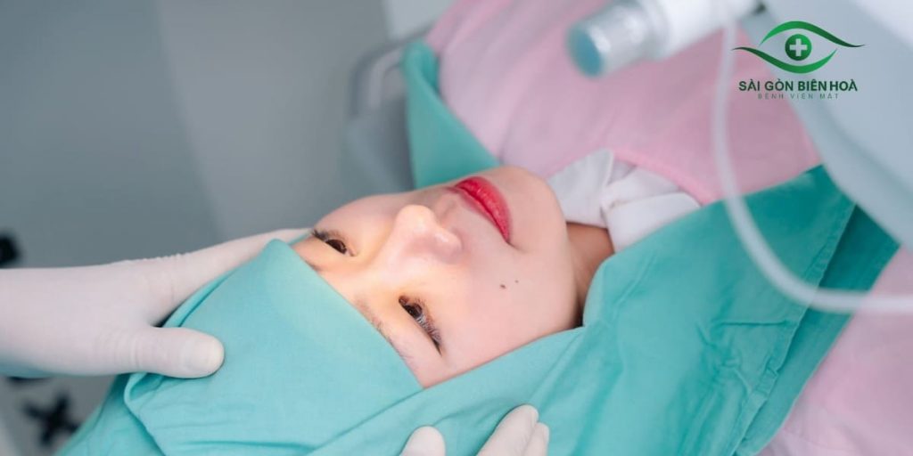 Bệnh viện Mắt Sài Gòn Biên Hoà hỗ trợ thanh toán bảo hiểm khi mổ cườm mắt
