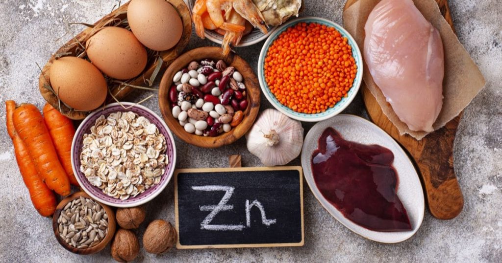 Các loại gan động vật, thịt gà, trứng,... rất giàu kẽm