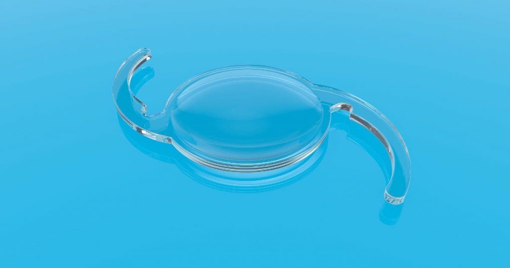 IOL có phần thân tròn và phần tay giữ hình chữ C