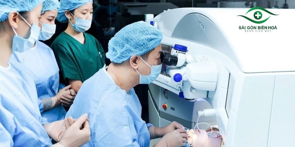 Phẫu thuật mắt đem lại hiệu quả cao trong điều trị cườm mắt