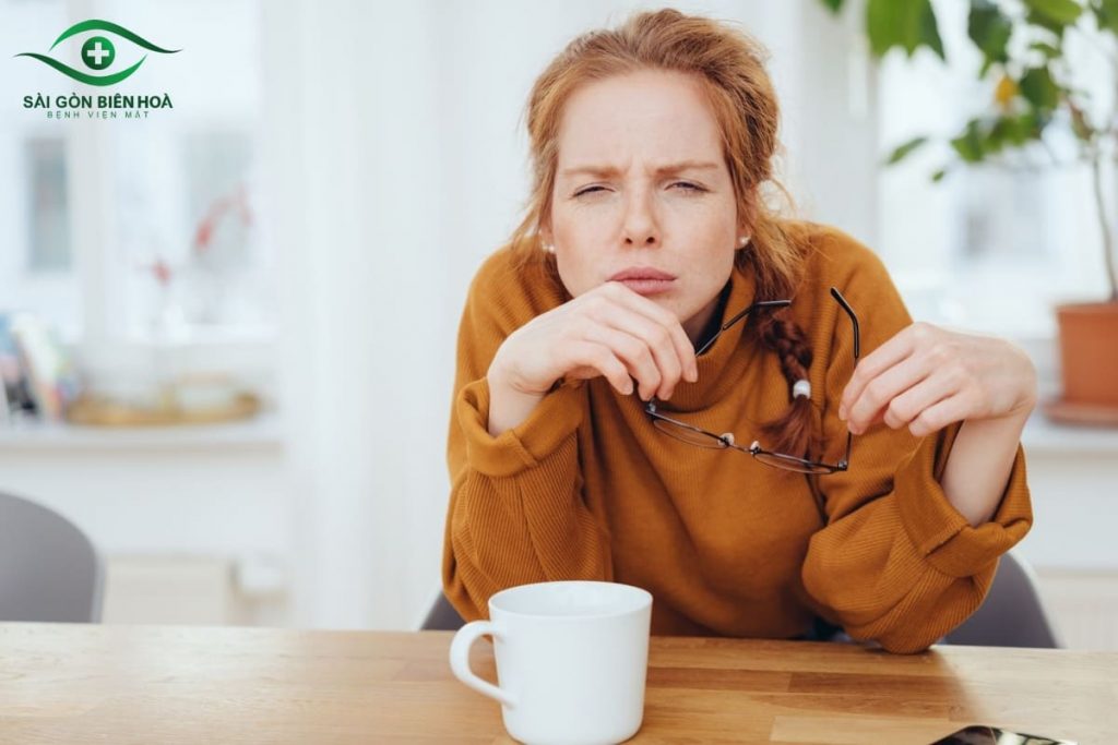 Tật khúc xạ hoàn toàn có thể chữa khỏi hoàn toàn bằng phương pháp phẫu thuật