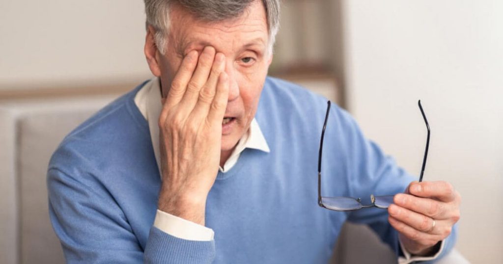 Điều trị càng chậm trễ, thị lực của người bệnh càng kém