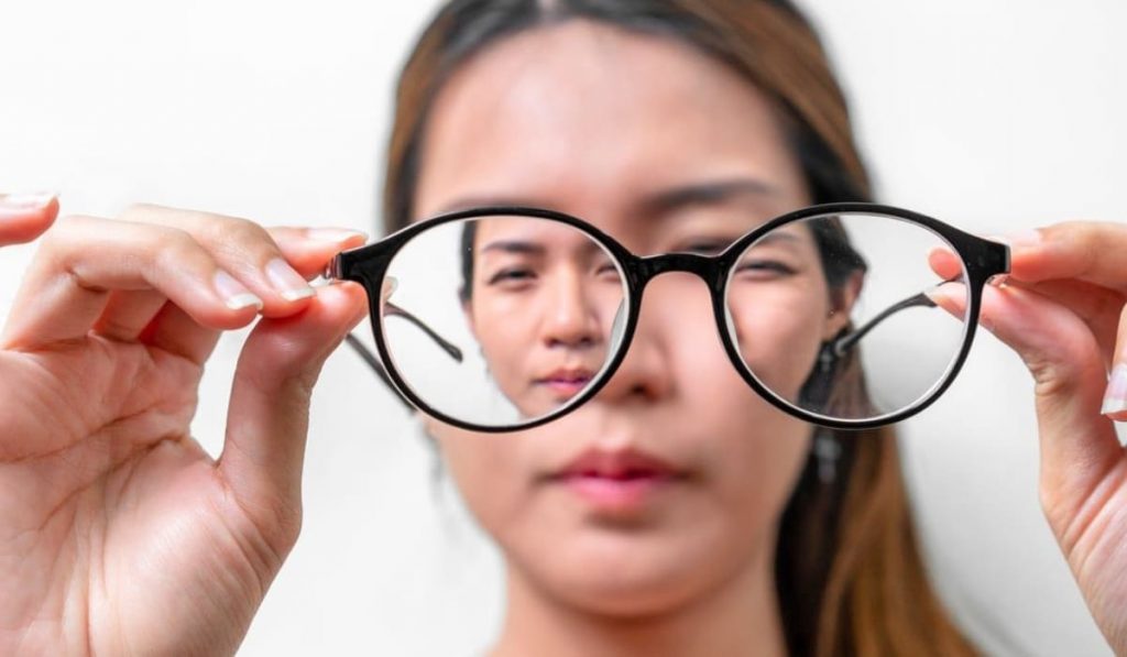 Người mắc cận thị nặng thuộc nhóm có nguy cơ cao phát triển bệnh tăng nhãn áp
