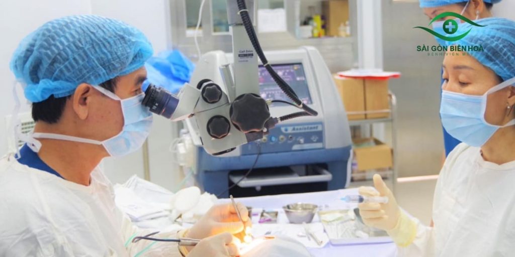 Phẫu thuật giúp điều trị mắt lác hiệu quả