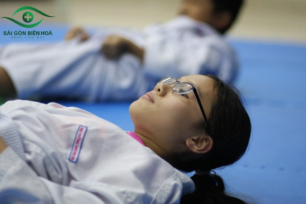 Cẩn thận với nguy cơ bị chấn thương mắt khi luyện tập