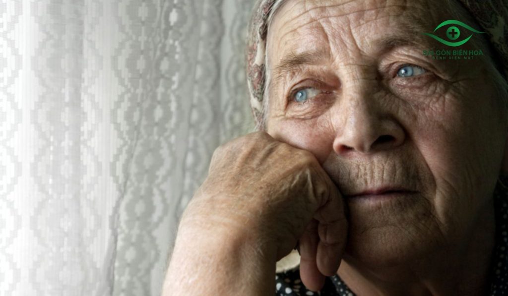 Khám và điều trị sớm nếu mắt nhìn thấy cầu vồng do tăng nhãn áp, đục thủy tinh thể hoặc tật khúc xạ