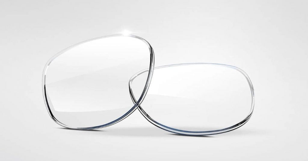 Thấu kính trong kính cận là thấu kính phân kỳ