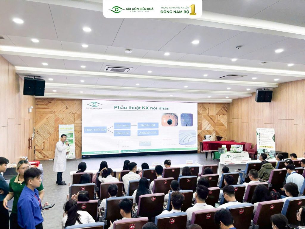 BS.CKII Trần Trọng Duy chia sẻ kinh nghiệm điều trị tật khúc xạ