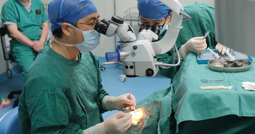 Bệnh nhân có thể được điều trị võng mạc đái tháo đường bằng phẫu thuật dịch kính