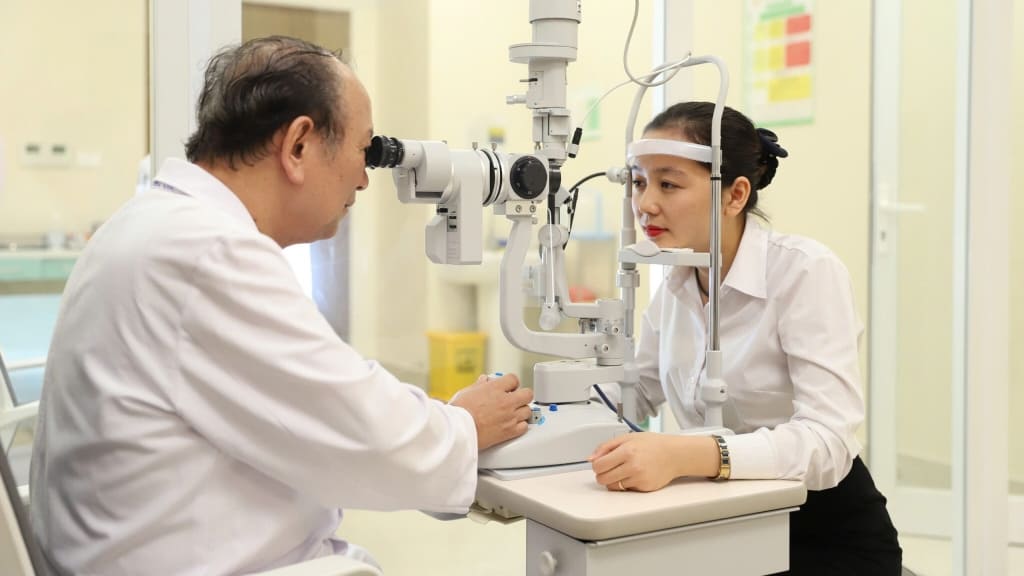 Bị mộng thịt nên đi khám sớm để xác định rõ mức độ xâm lấn và ngăn chặn tiến triển bệnh