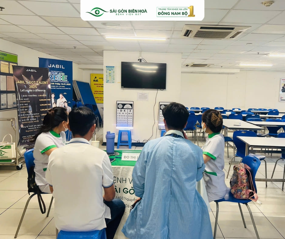 Hoạt động đo thị lực miễn phí cho người lao động tại Công ty TNHH Jabil