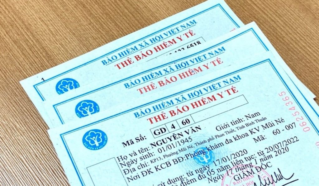 Hướng dẫn dùng thẻ BHYT bản giấy khi đi khám chữa bệnh