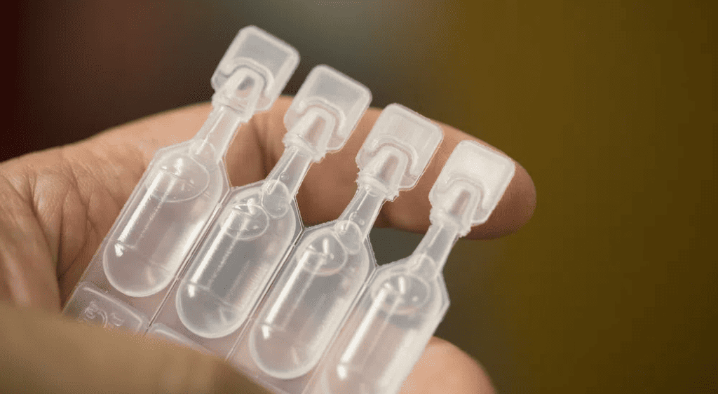 Nước mắt nhân tạo là lựa chọn hàng đầu cho các trường hợp xuất huyết kết mạc