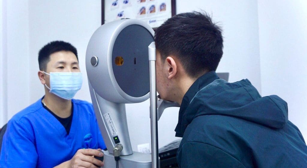 Quy trình chụp bản đồ giác mạc thường diễn ra rất nhanh chóng