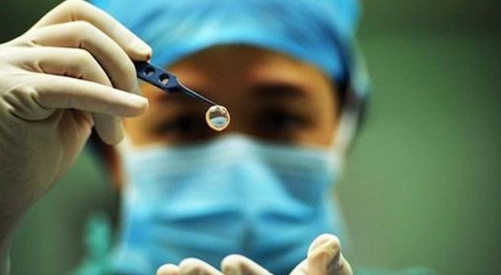 Giác mạc cần được thu thập trong thời điểm vàng sau khi qua đời