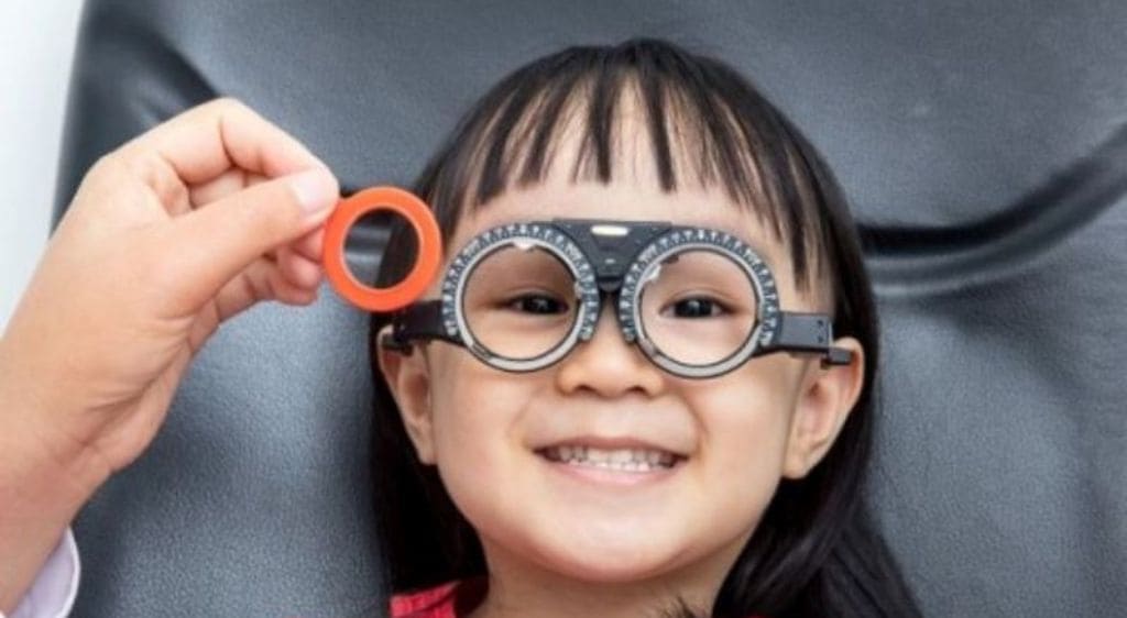 Trẻ em có cơ hội phục hồi rất cao nếu tuân thủ việc đeo kính và tập luyện tích cực