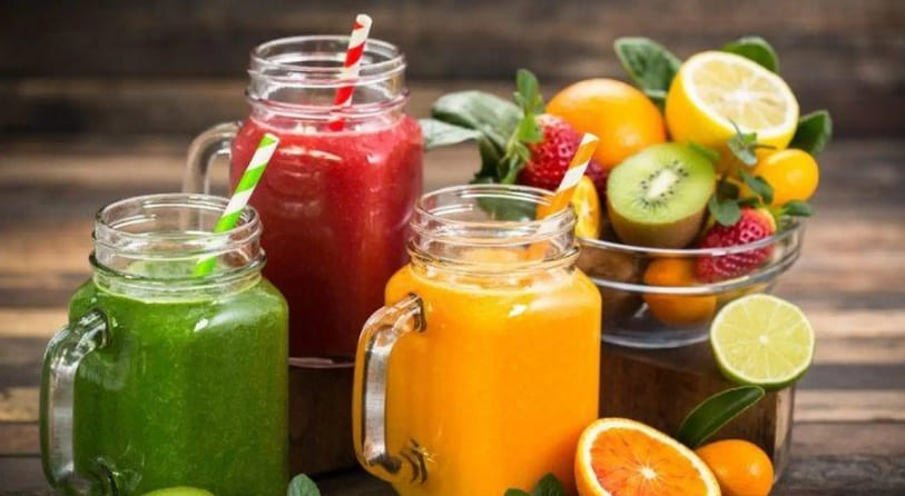 Nước ép rau củ quả rất tốt cho người mắc bệnh khô mắt