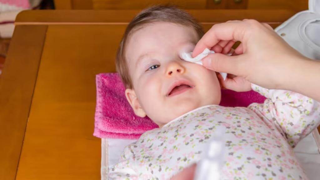 Quáng gà bẩm sinh là bệnh lý nguyên phát do tế bào hình que bị lỗi