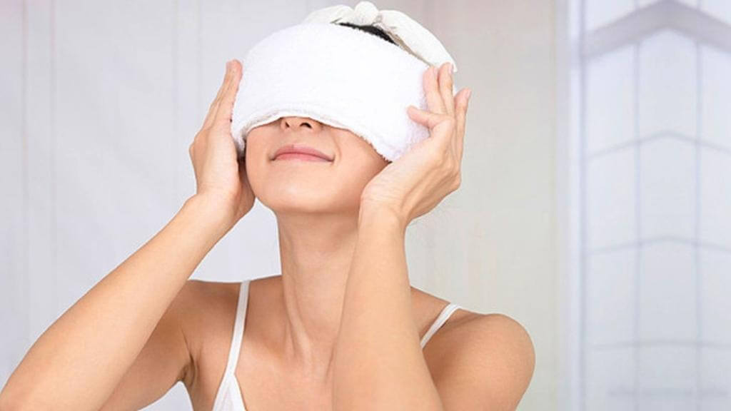Có thể cân nhắc chườm lạnh cho vùng da quanh mắt để giảm kích ứng