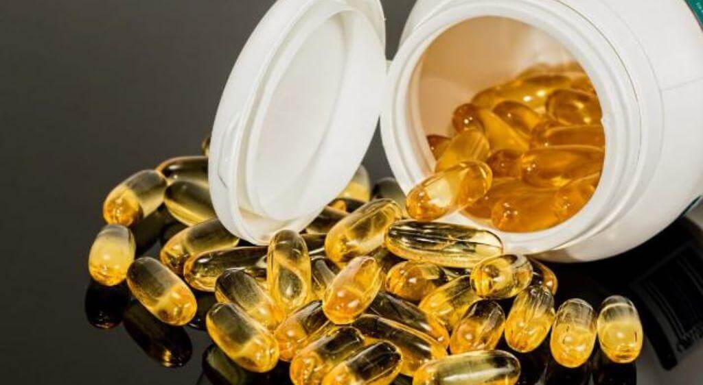 Bạn nên bổ sung thêm Omega 3 và Vitamin A để cải thiện khô mắt