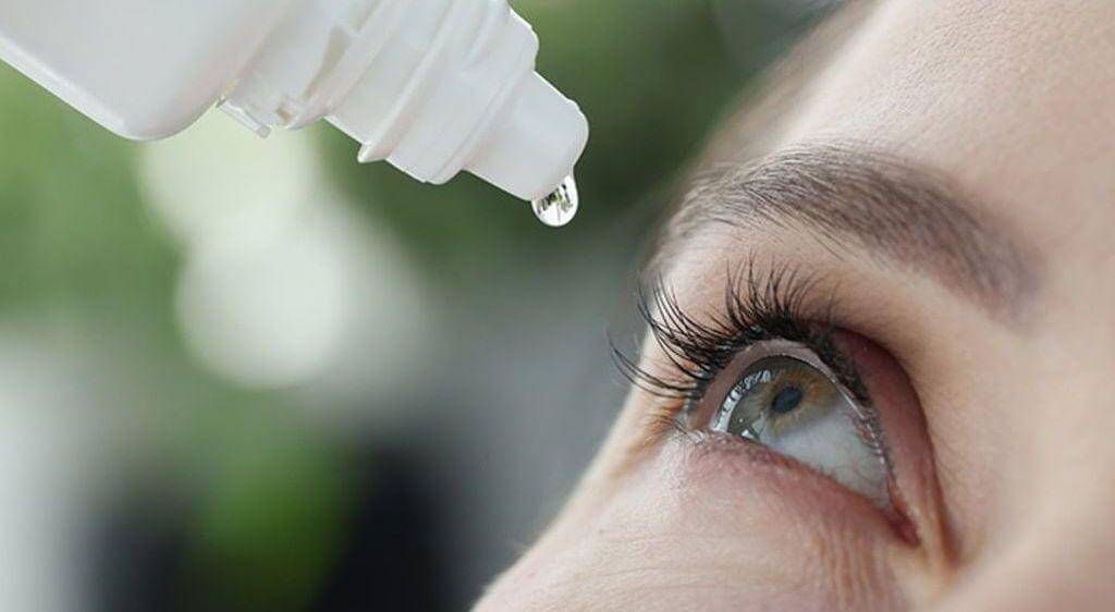 Dùng thuốc nhỏ mắt sau khi mổ giúp vết mổ nhanh lành, ngăn ngừa biến chứng
