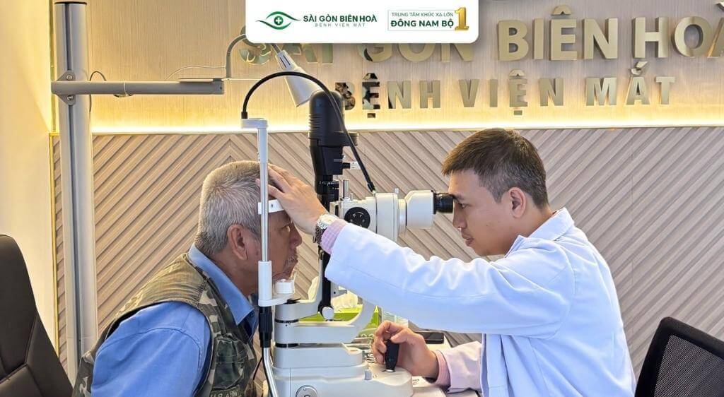 Bác sĩ chuyên khoa chẩn đoán đúng nguyên nhân để xây dựng phác đồ điều trị phù hợp