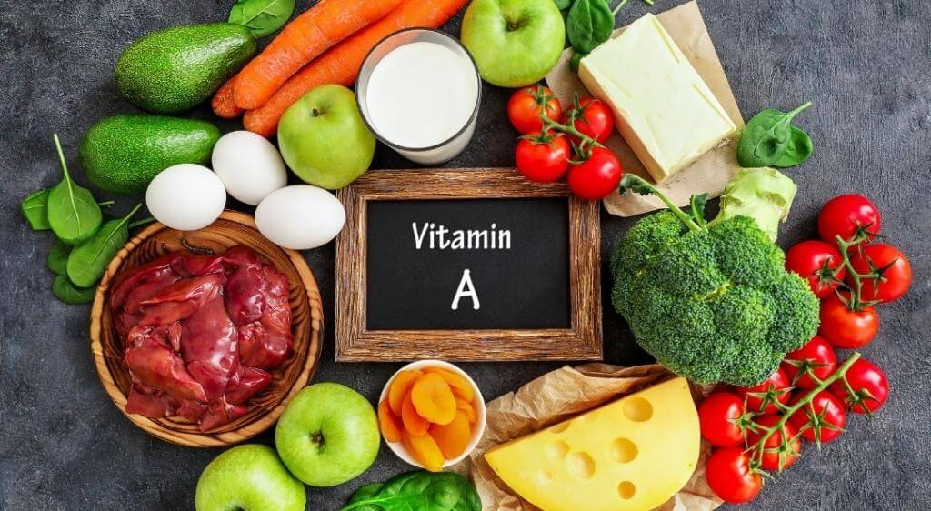 Thiếu vitamin A là một trong những nguyên nhân khiến mắt khó thích nghi với điều kiện thiếu sáng