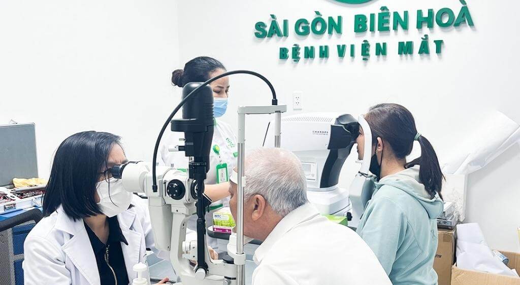 Các phương tiện thăm khám được lựa chọn theo triệu chứng và nghi ngờ lâm sàng của từng người bệnh