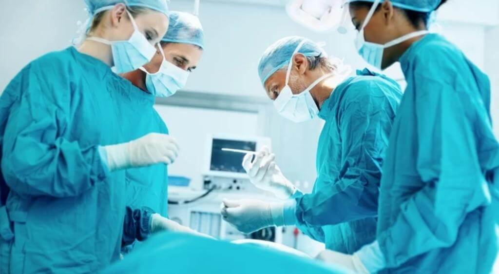 Giải ép ống thị giác không phải điều trị thường quy và chỉ được thảo luận trong những trường hợp chọn lọc