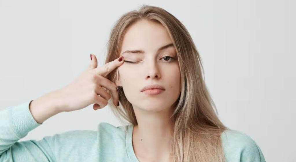 Giảm thị lực sau chấn thương cần được đánh giá cấp cứu dù mắt bên ngoài chưa có biểu hiện bất thường