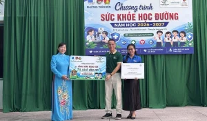 Khám mắt hơn 800 học sinh trường TH-THCS Hiệp Hòa